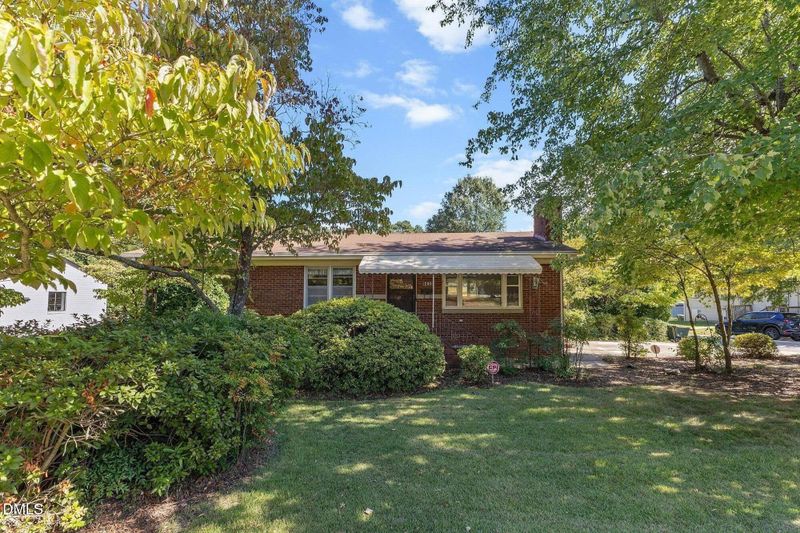 200 Avery St, Garner, NC 27529
