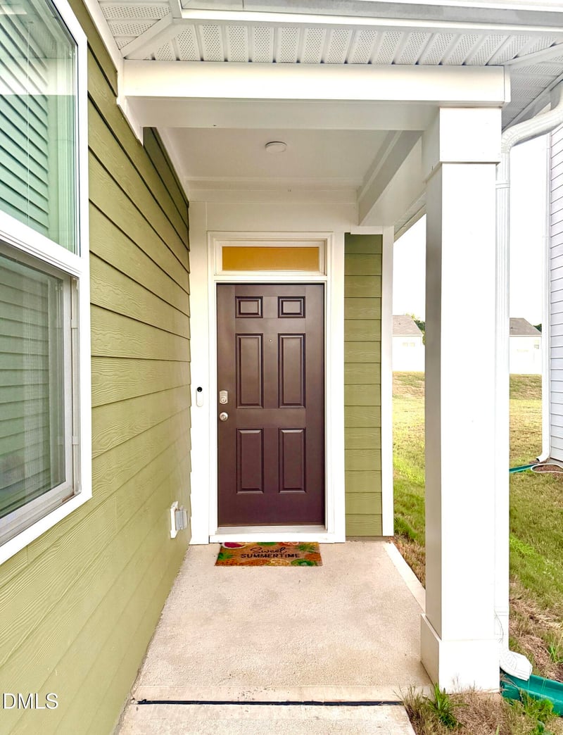 200 Chestnut Oak Ln, Lillington, NC 27546