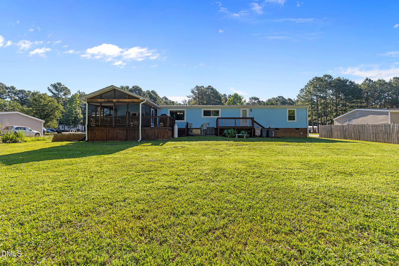 200 Sunray Dr, Clayton, NC 27520