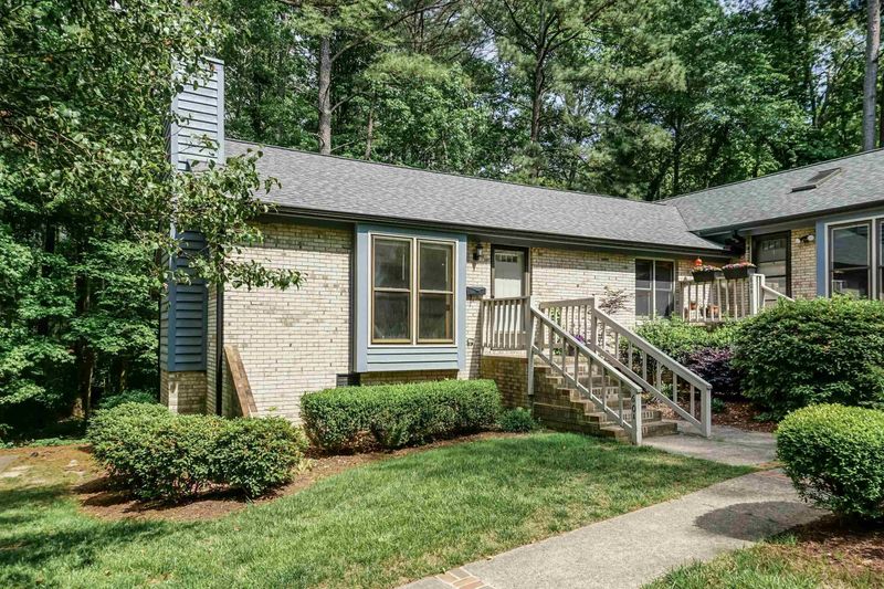 200 W Woodcroft Dr #60A, Durham, NC 27713