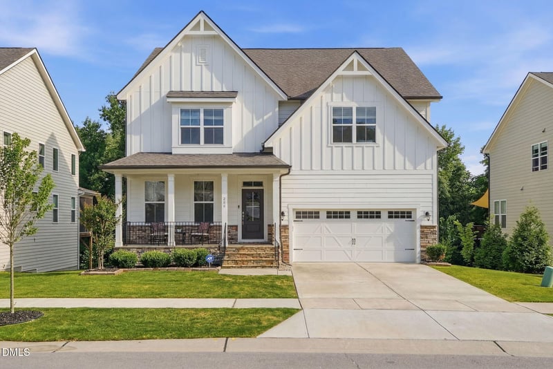 200 Woodstaff Ave, Wake Forest, NC 27587