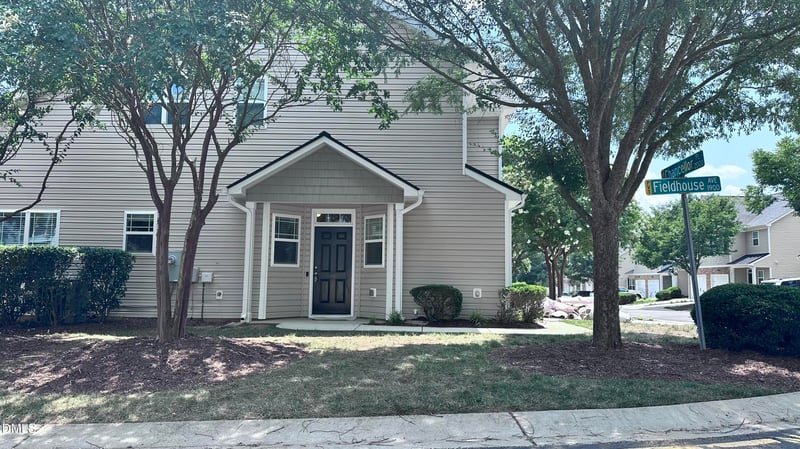 2001 Chancellor Pl, Raleigh, NC 27603