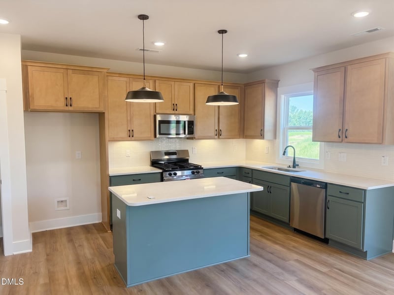 2003 Pollinator Pl, Mebane, NC 27302