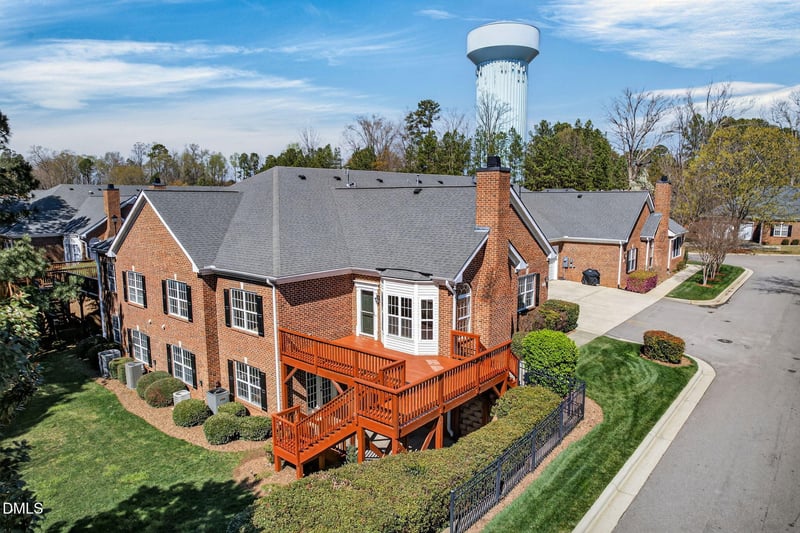 2004 Clyde Bank Ct, Cary, NC 27511