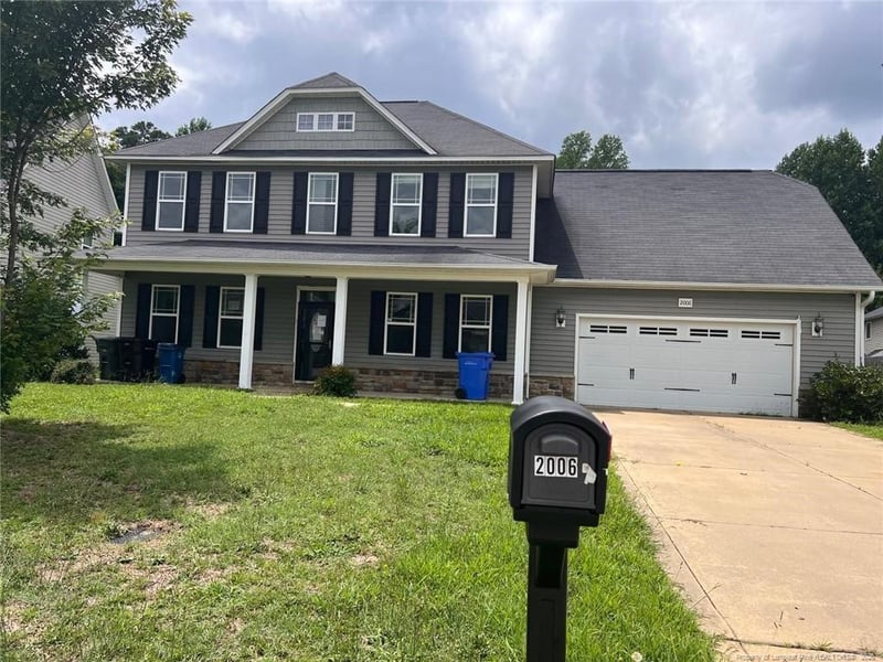 2006 Maitland Dr, Fayetteville, NC 28314