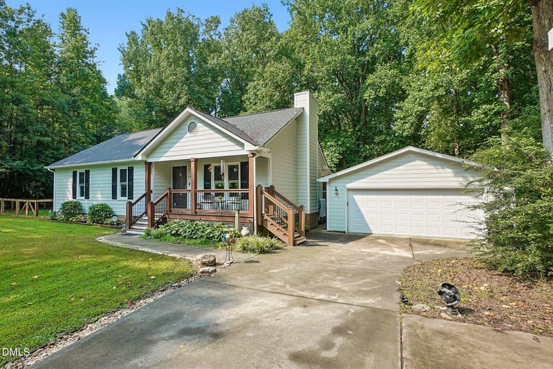 2008 Tanglewood Dr, Clayton, NC 27520