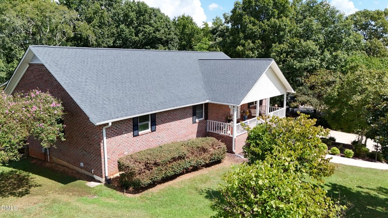 2009 Smith Dr, Clayton, NC 27520