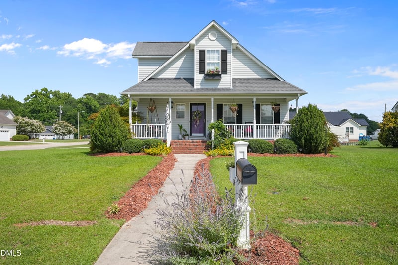 201 Bishop Ln, Dunn, NC 28334