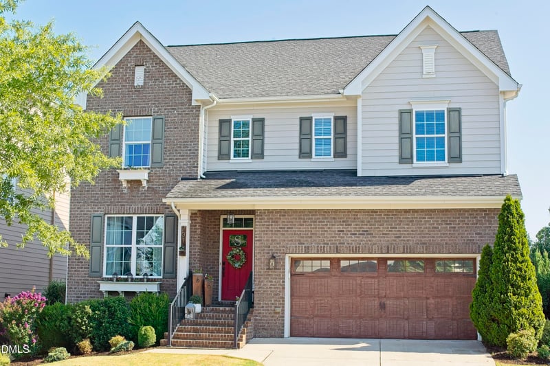 201 King Oak St, Holly Springs, NC 27540