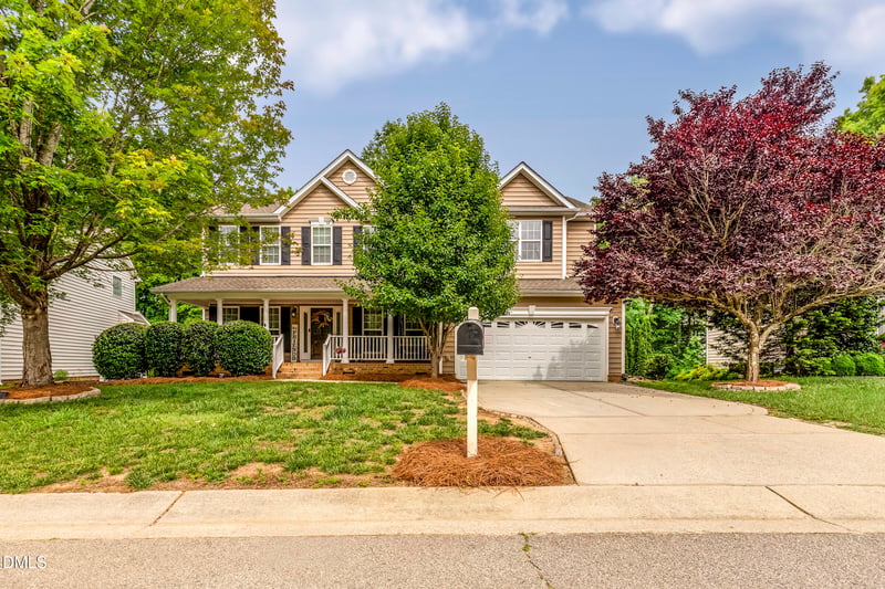 201 Quarryrock Rd, Holly Springs, NC 27540