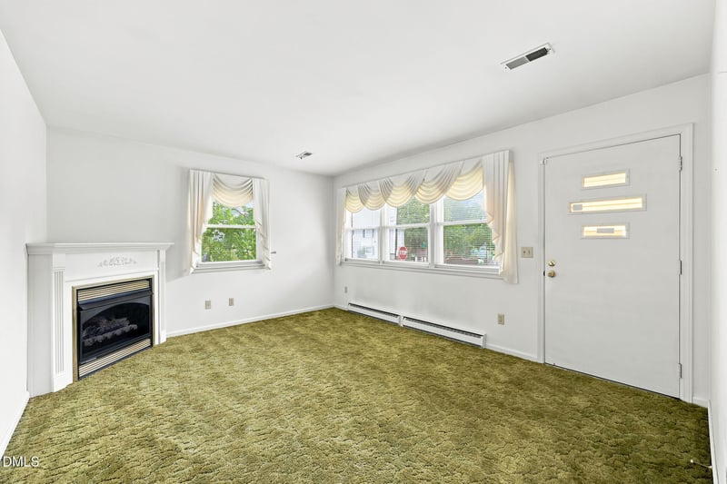 201 Rolling Rd, Burlington, NC 27217