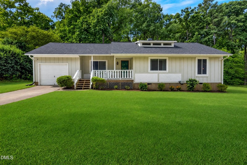 2013 Englewood Dr, Apex, NC 27539