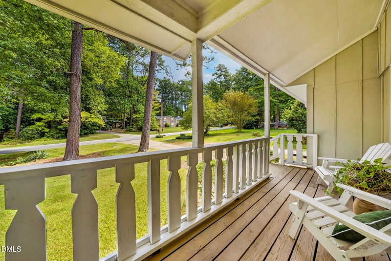 2013 Englewood Dr, Apex, NC 27539