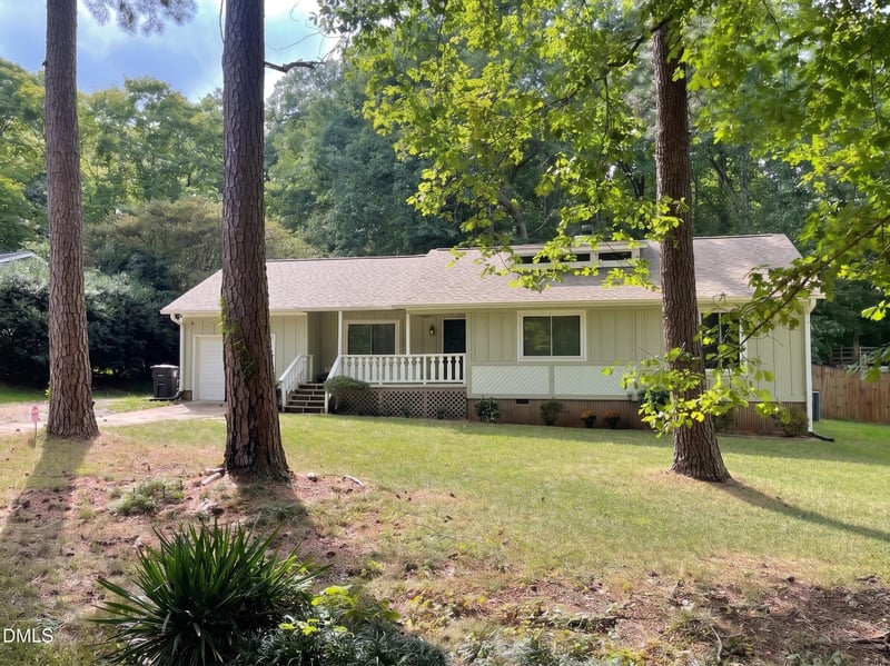 2013 Englewood Dr, Apex, NC 27539