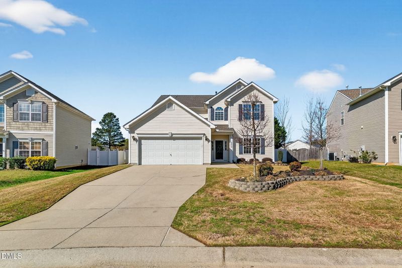 2016 Satinwood Dr, Clayton, NC 27520