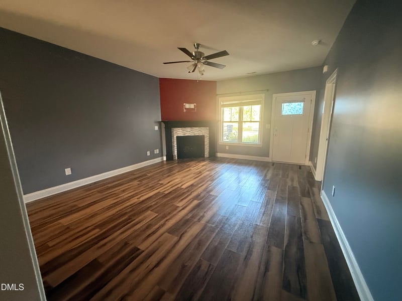 202 N 6th St, Erwin, NC 28339