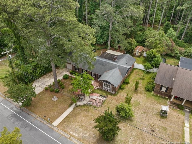 202 Andover Rd, Fayetteville, NC 28311