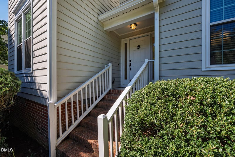 202 Cobble Ridge Dr, Chapel Hill, NC 27516