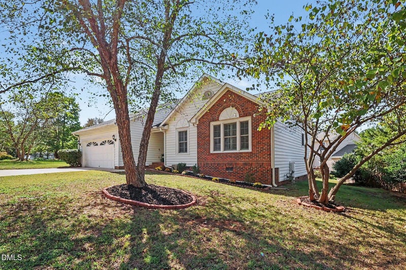 202 Lonesome Pine Dr, Cary, NC 27513