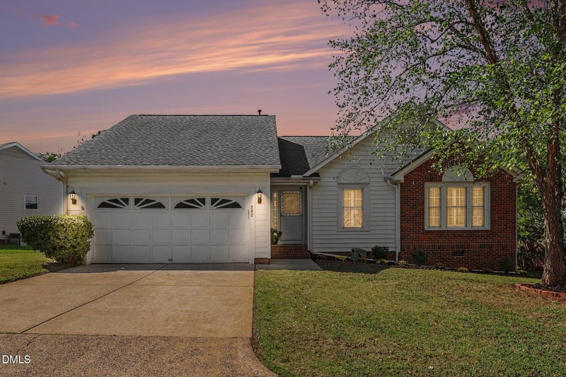 202 Lonesome Pine Dr, Cary, NC 27513