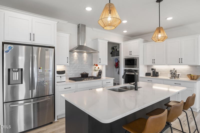 2020 Moonraker Dr, Fuquay Varina, NC 27526