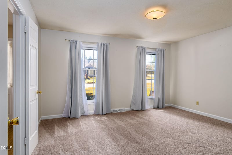 2021 Sunnybrook Dr, Burlington, NC 27215