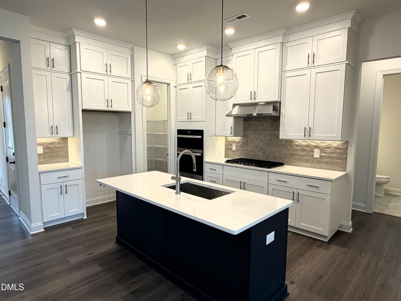 2024 Abbeyhill Dr #102, Raleigh, NC 27610