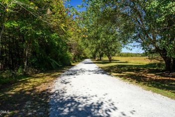 2026 Thoroughbred Ln, Hillsborough, NC 27278