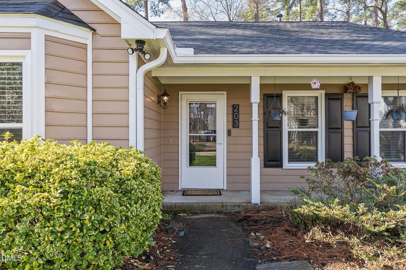 203 Arvo Ln, Cary, NC 27513