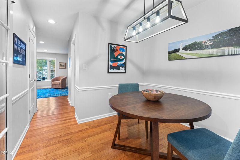 203 Barbary Ct, Cary, NC 27511