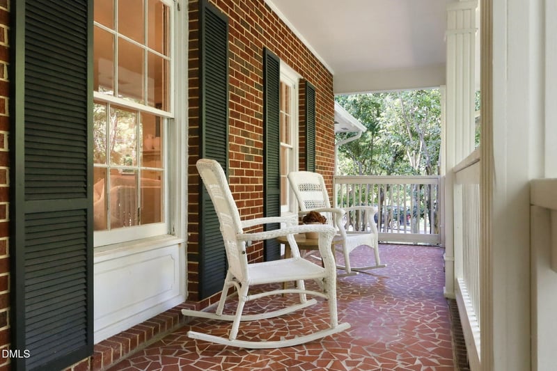 203 N Estes Dr, Chapel Hill, NC 27514