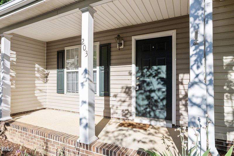 203 Highgate Cir, Wake Forest, NC 27587