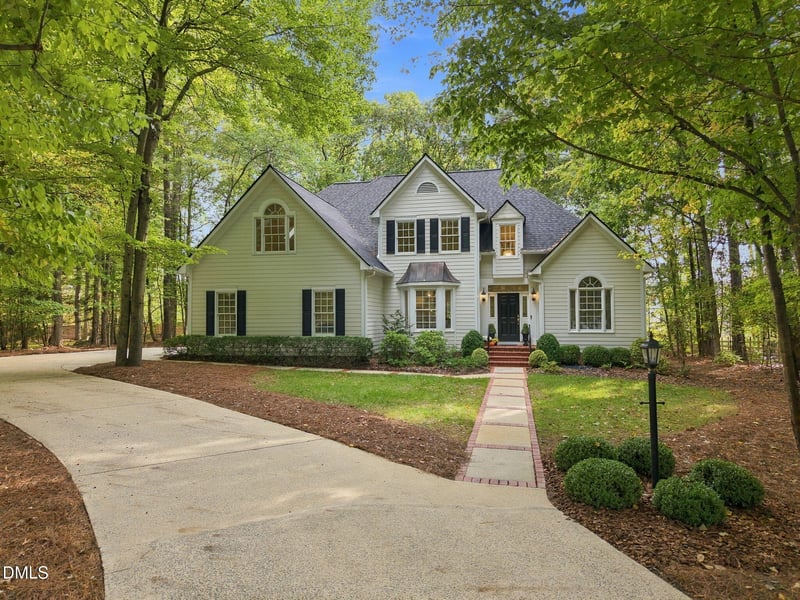 203 Huntington Dr, Chapel Hill, NC 27514