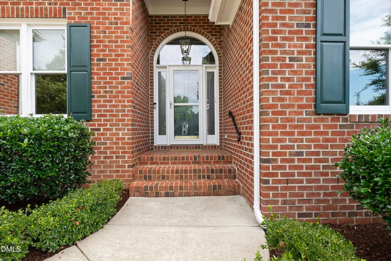 203 Lewiston Ct, Cary, NC 27513