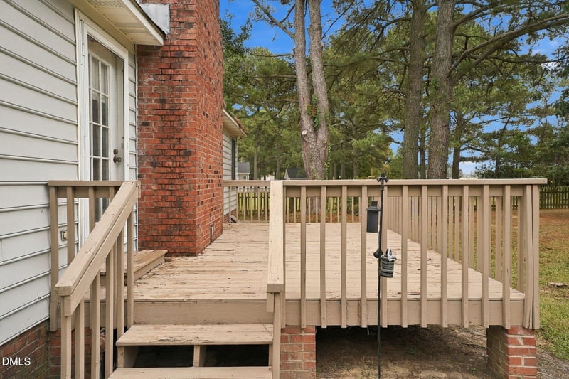 203 W Raintree Ln, Goldsboro, NC 27534