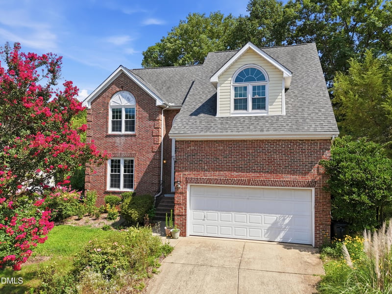 203 Red Field St, Cary, NC 27513