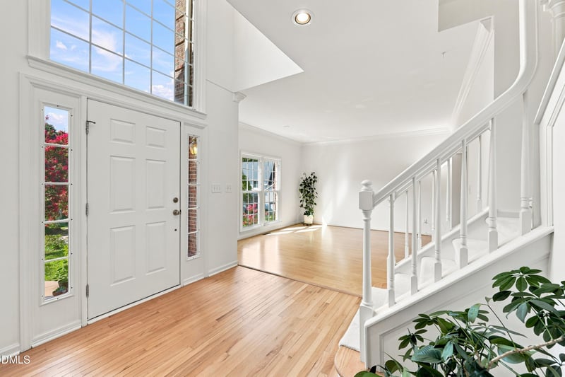 203 Red Field St, Cary, NC 27513