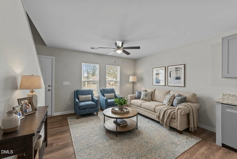 203 N Sellers St, Selma, NC 27576