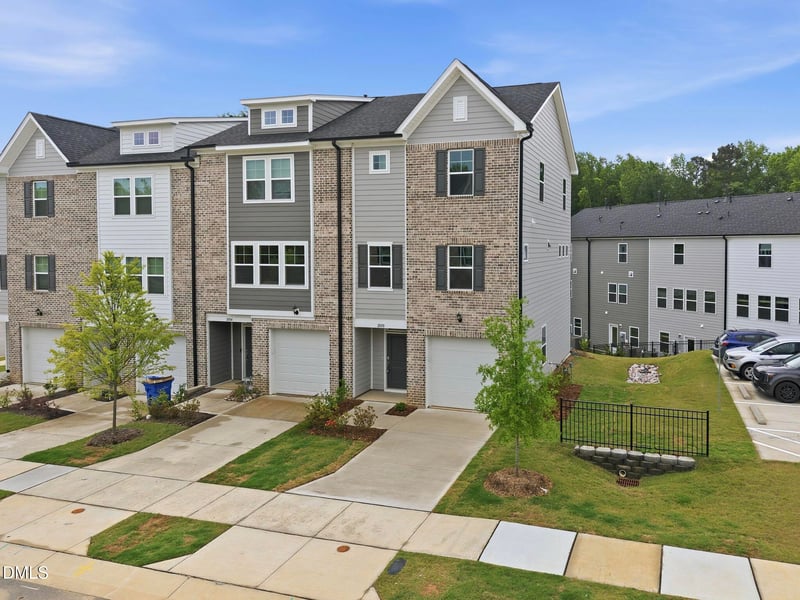 2030 Fishamble St, Fuquay Varina, NC 27526