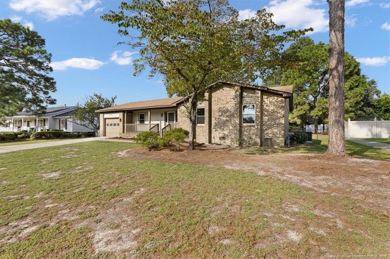 2034 Windlock Dr, Fayetteville, NC 28304