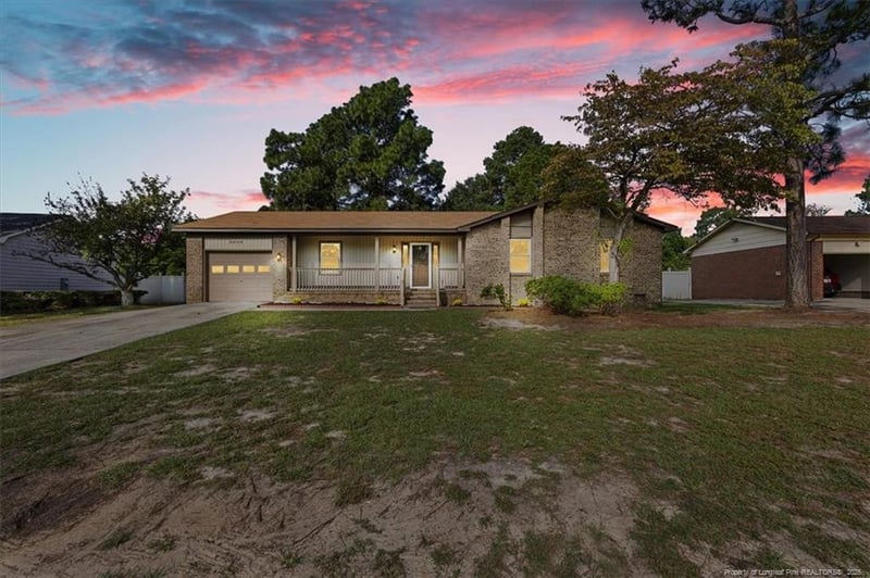 2034 Windlock Dr, Fayetteville, NC 28304