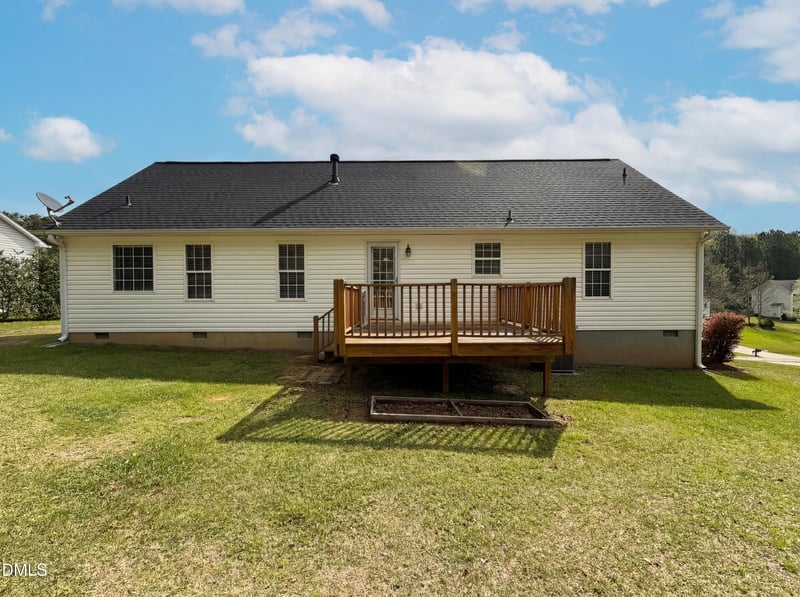 2037 Fairview Ln, Sanford, NC 27330