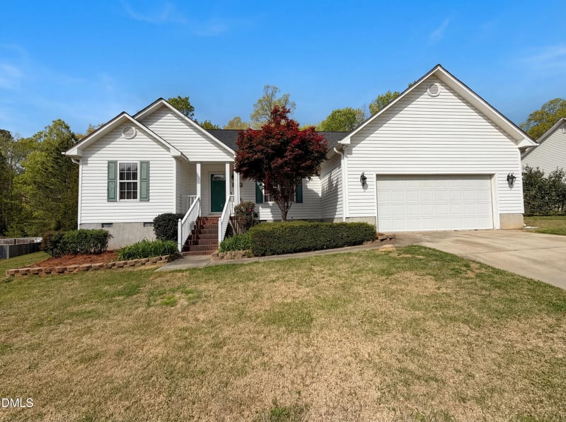 2037 Fairview Ln, Sanford, NC 27330