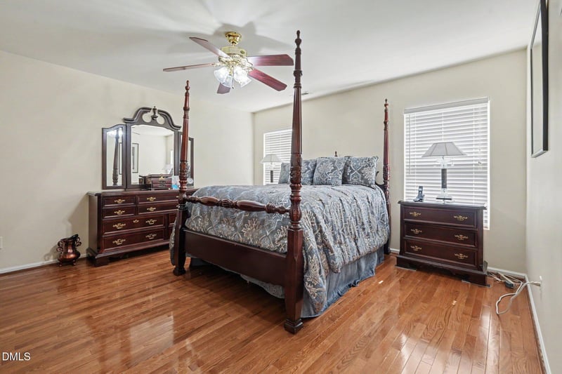 204 Georgetowne Dr, Clayton, NC 27520