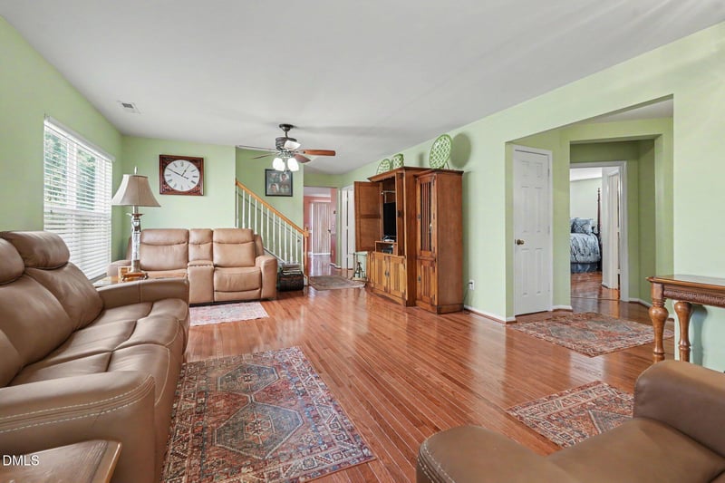 204 Georgetowne Dr, Clayton, NC 27520