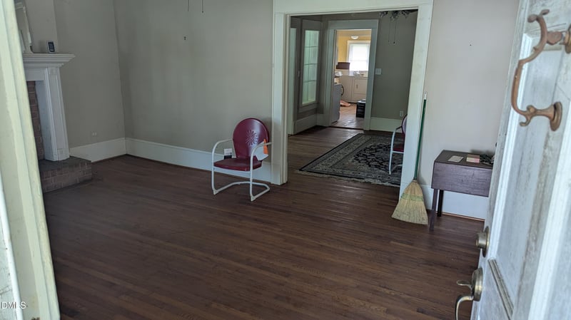 204 Gilmer St, Burlington, NC 27217