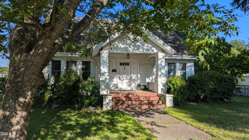 204 Gilmer St, Burlington, NC 27217