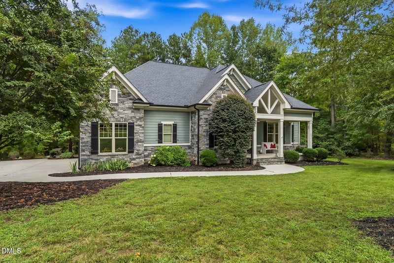 2044 Silverleaf Dr, Youngsville, NC 27596