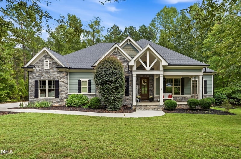 2044 Silverleaf Dr, Youngsville, NC 27596