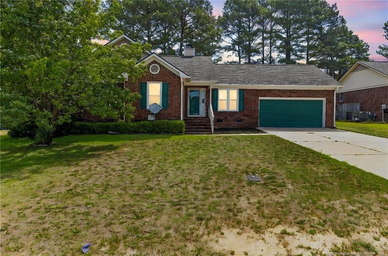 2044 Wheeling St, Fayetteville, NC 28303